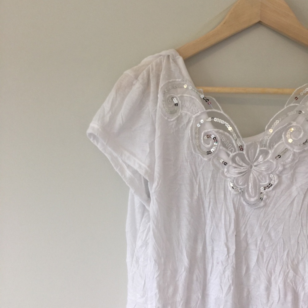 {Bobbie Brooks} shimmery lace back cap sleeve top